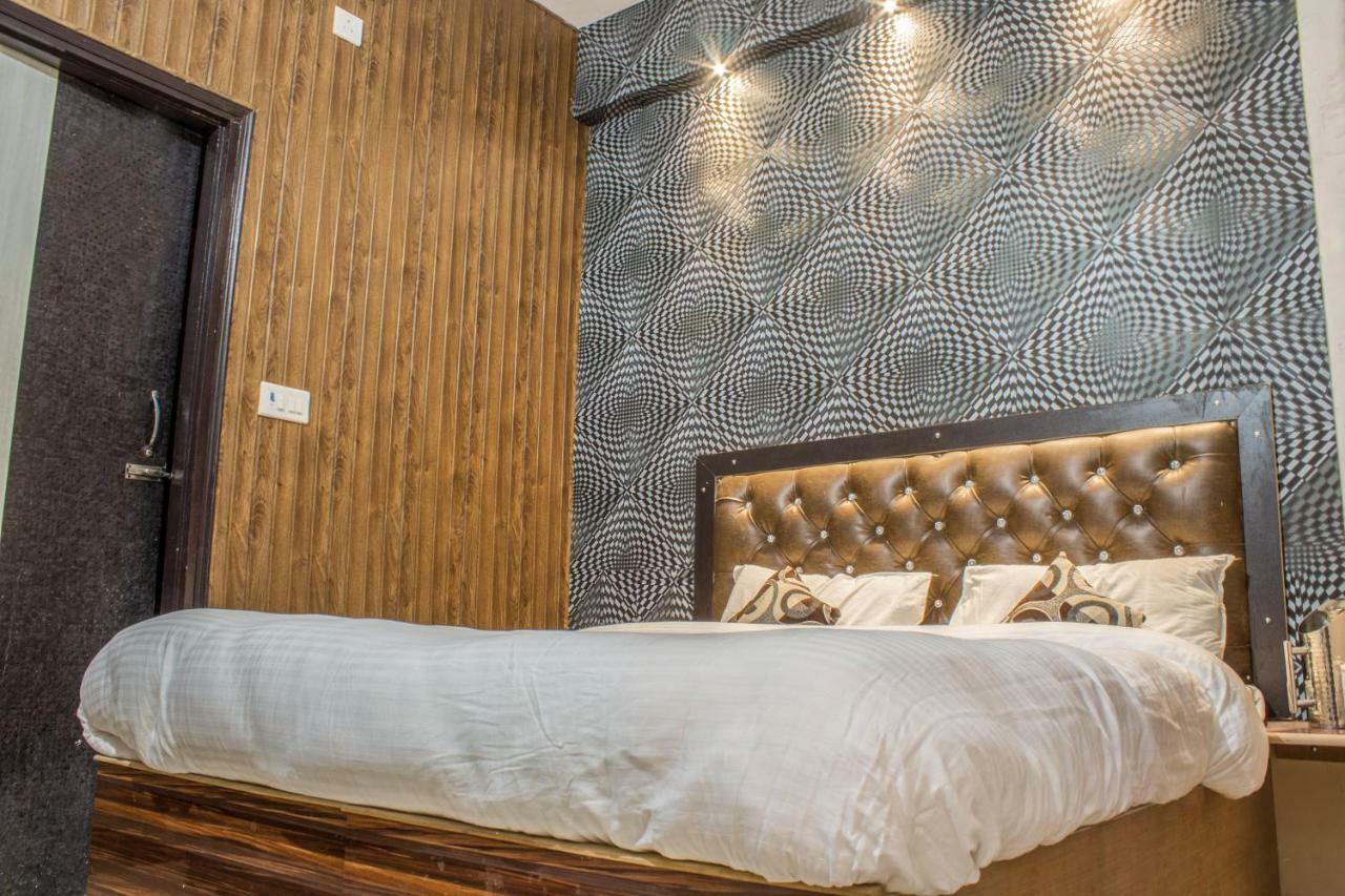 Hotel Varanasi Ganges Εξωτερικό φωτογραφία
